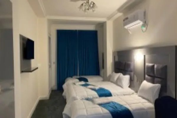 اتاق چهار تخته (اقامت با صبحانه)