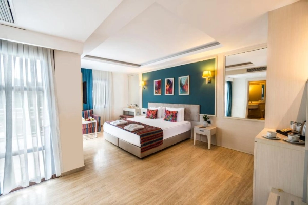 Double Room with Pool View