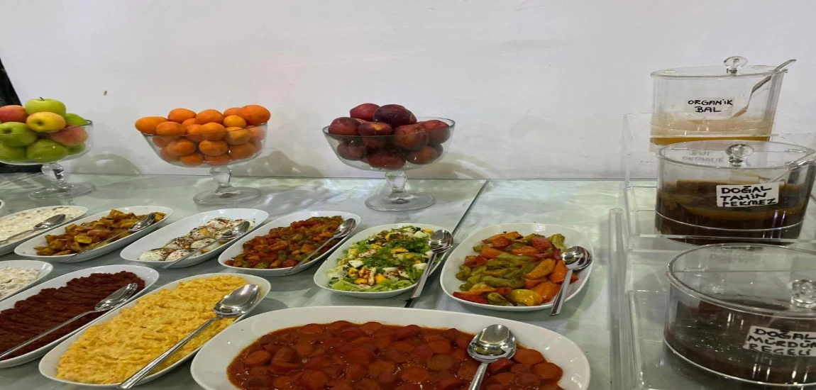 بوفه هتل هیرا سیتی دنیزلی
